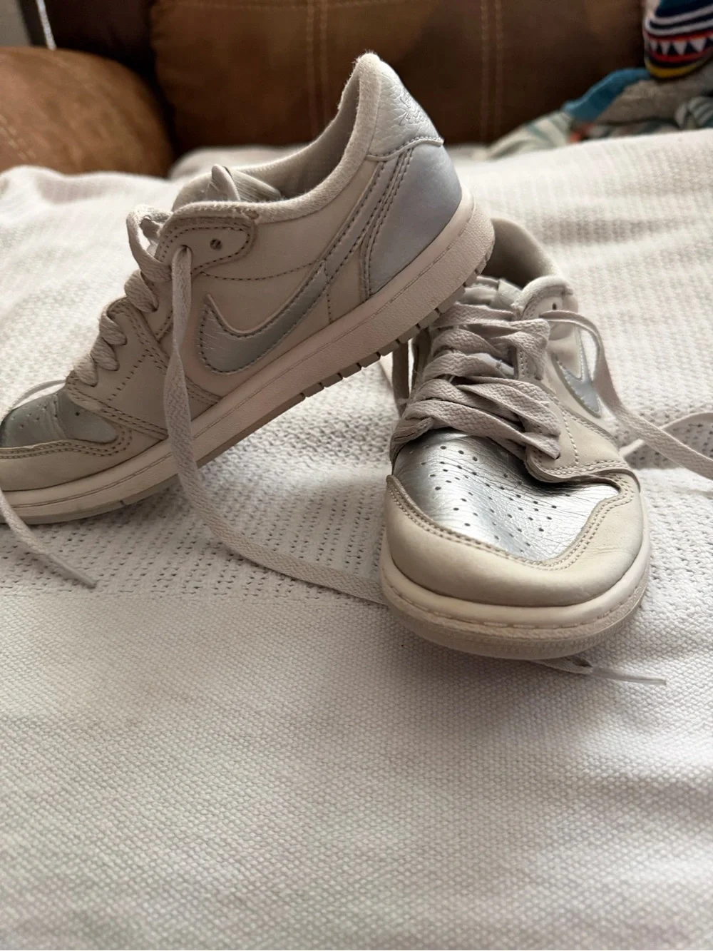 Nike Air Jordan 1 Low OG Metallic Silver White Kids Size 3Y FQ5436-002